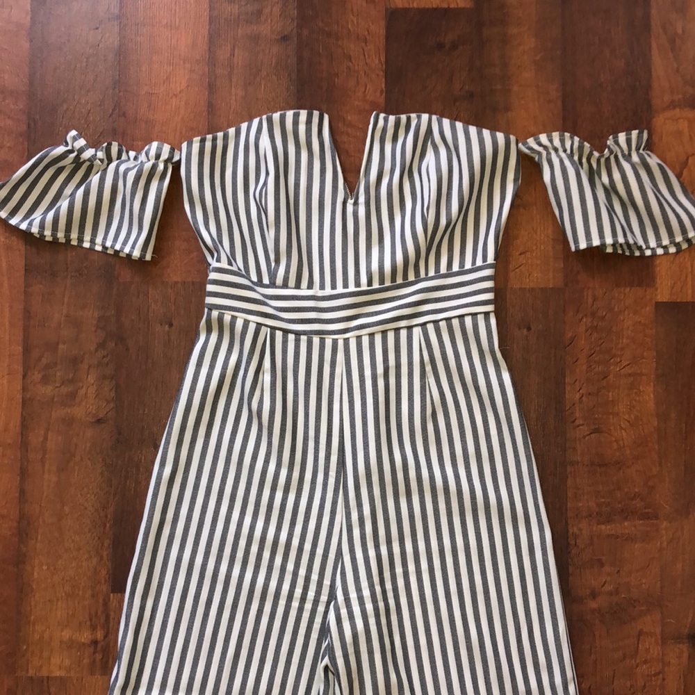 Romper - Picture 2 of 10